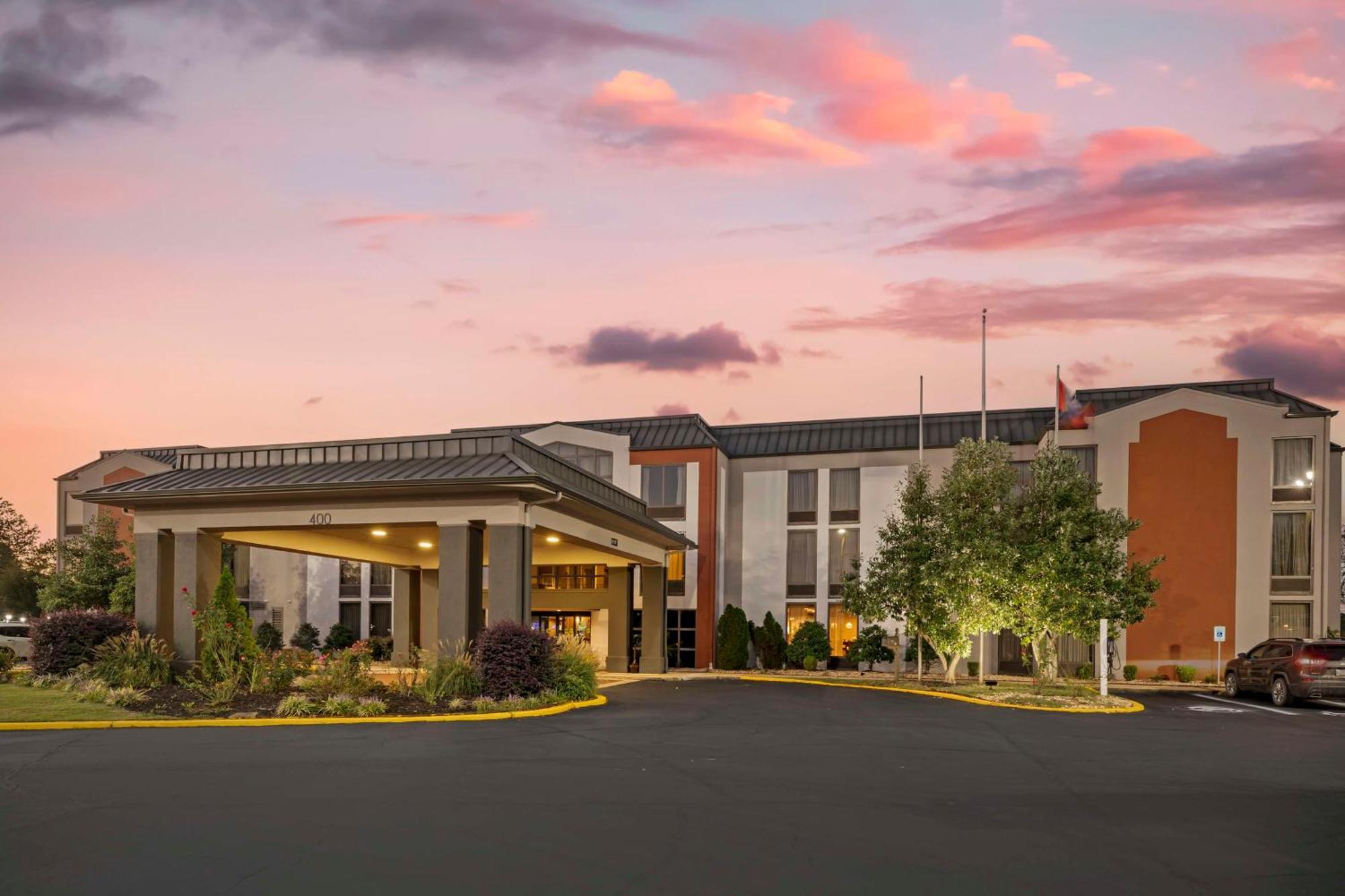 Best Western New Albany Bagian luar foto